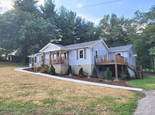 210 Petigap Rd, McMinnville, TN 37110