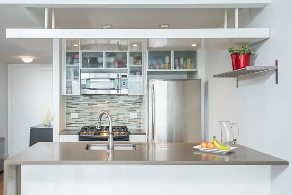 Sold by Modern Spaces | media 4