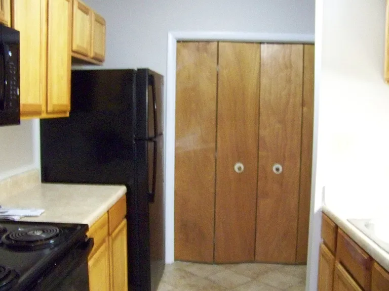 663-2 Bartons Landing Pl — Photo 21