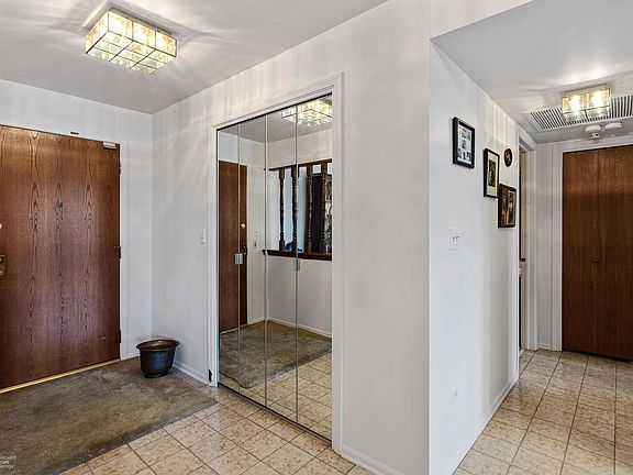 2nd image of 7201 N Lincoln Ave APT 310