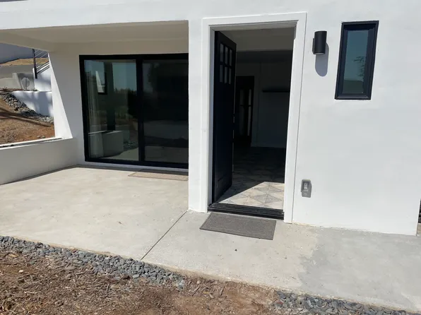 1102 S Clementine St #3, Oceanside, CA 92054