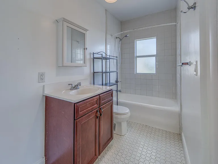 205 N Federal Hwy #C — Photo 5