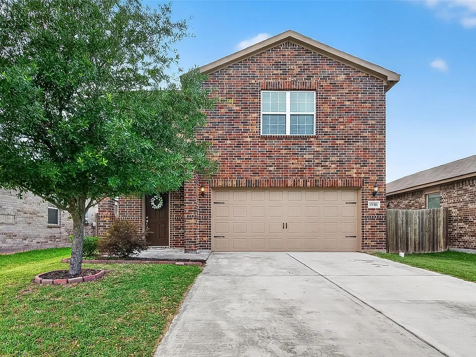 15311 Crescent Brookfield Dr