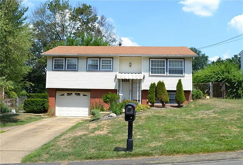 254 Great Smokey Dr photo 1
