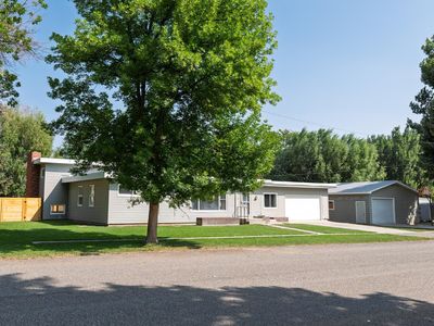 618 Montana Ave, Basin, WY, 82410