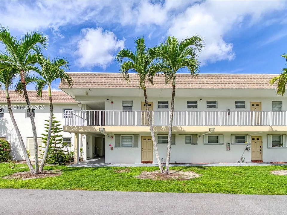 5160 SW 40th Ave #4D