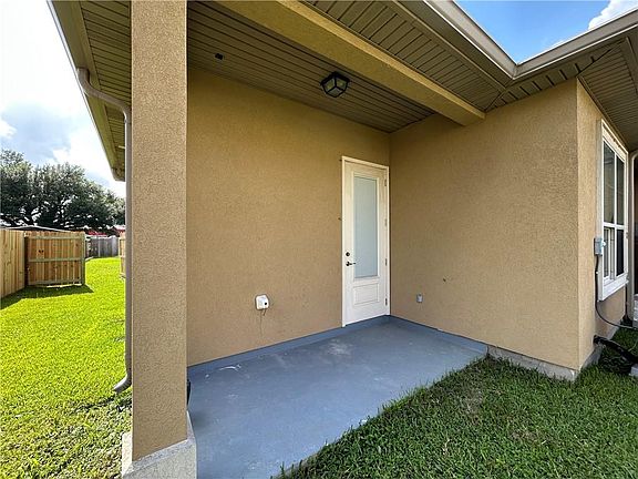 5th image of 10 Francis Ln