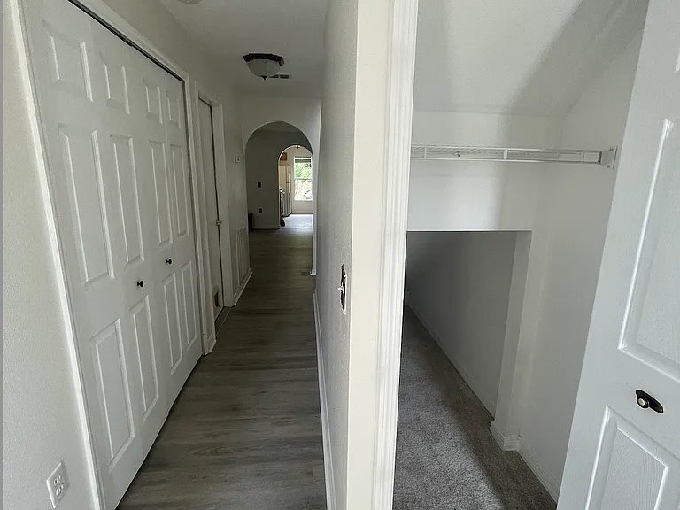 4083 Dover Terrace Dr — Photo 11