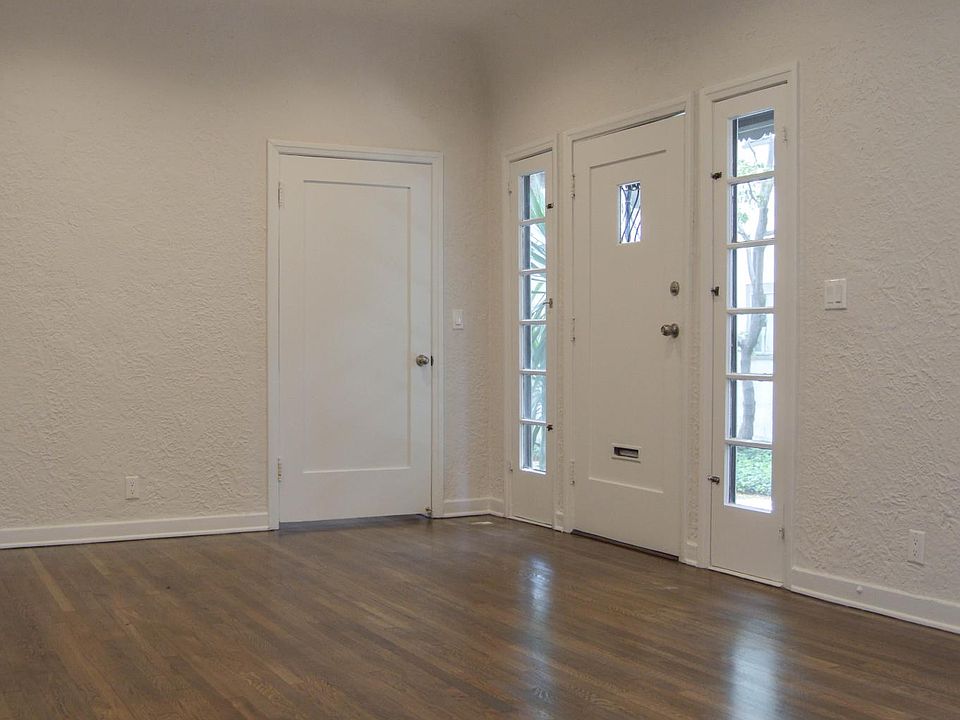 1st image of 1317 N Hayworth Ave #1/4