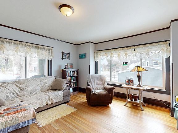 2nd image of 106 Oak STREET