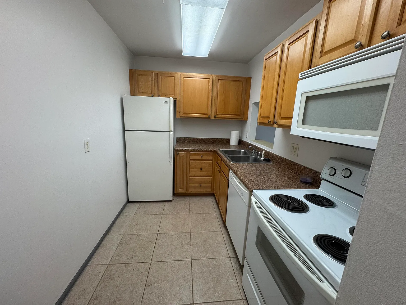 1 bed, 1.0 bath, 689 sqft, $1,800 — Photo 4