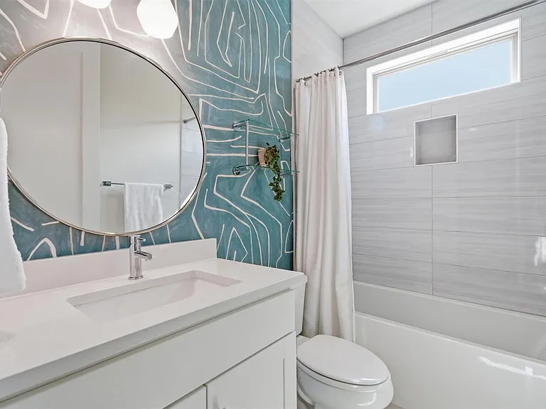 2710 Zaragosa St #A — Photo 19