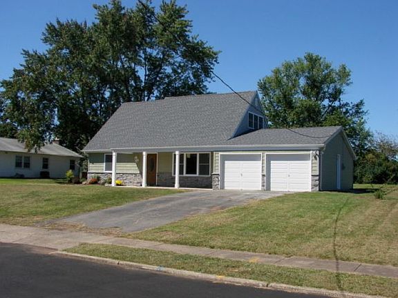 2nd image of 14 Leupp Ln