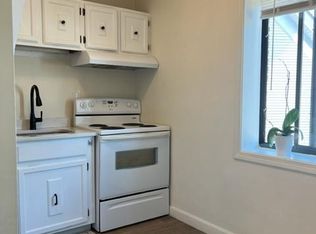 132 Dodge St #4, Beverly, MA 01915