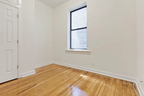 Rented by Bohemia Realty Group | media 7