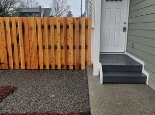 207 Stevens Ave NE #B, Yelm, WA 98597