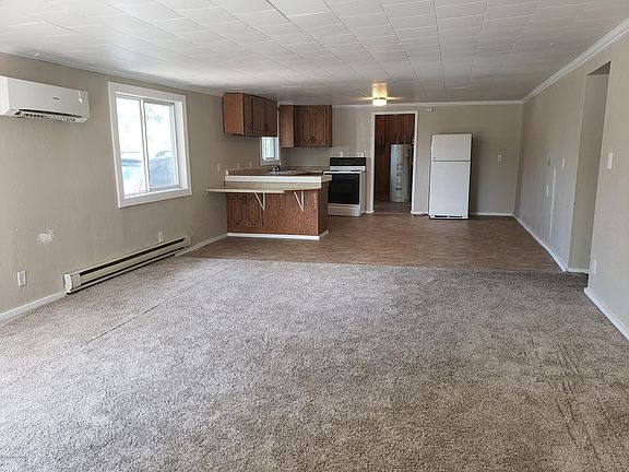 2nd image of 2057 2nd St