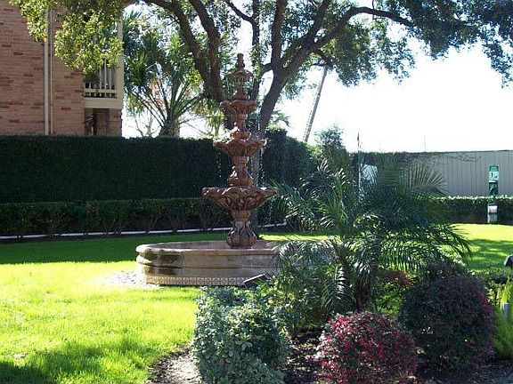 Water Fountain at Entrance