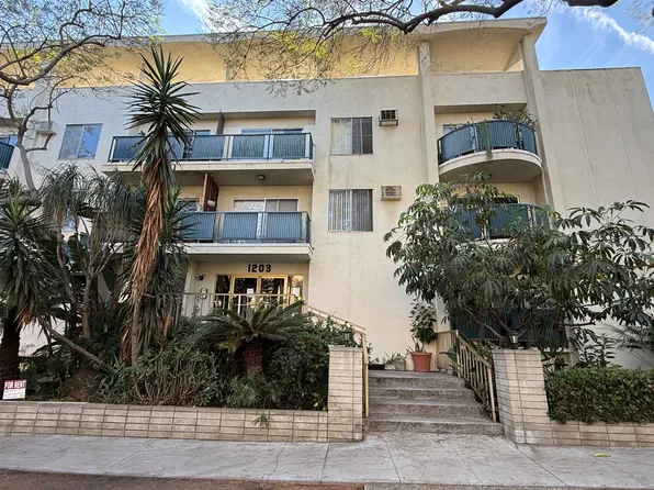 1209 N Kings Rd #209, West Hollywood, CA 90069
