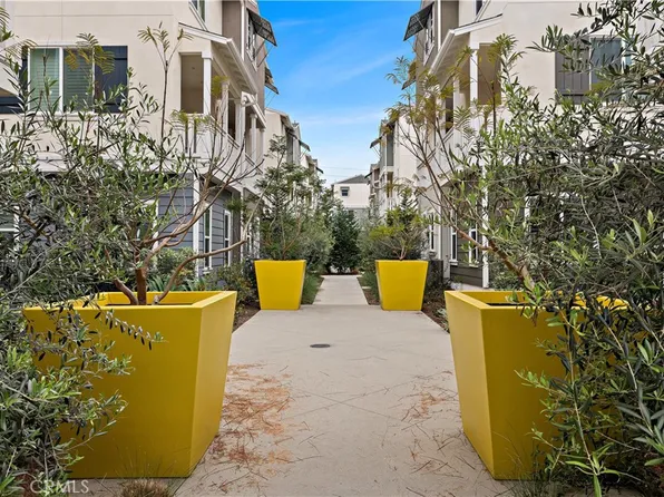 17914 Goodyear, Carson, CA 90746