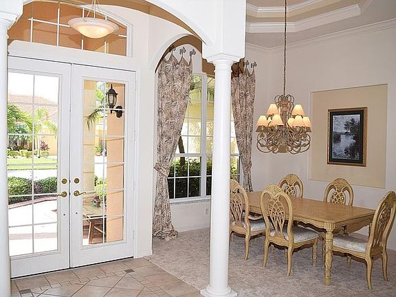 3rd image of 4914 Sabal Lake Cir
