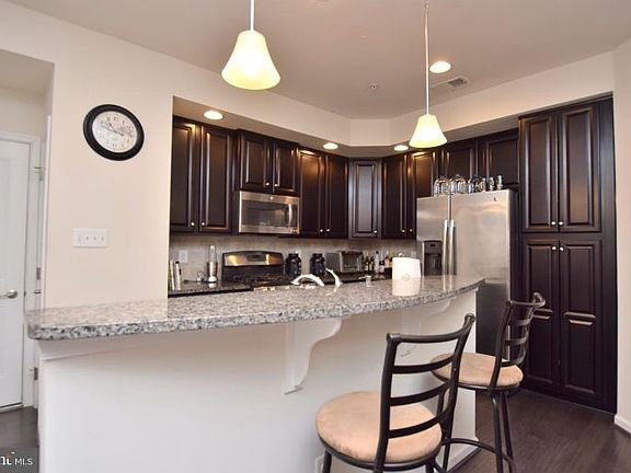3rd image of 7460 Brunson Cir #9N