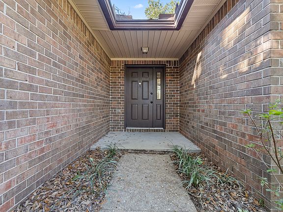 5th image of 7733 Tippin Ave
