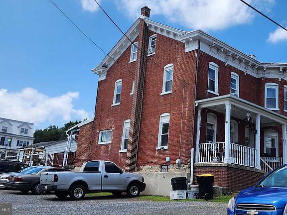 3rd image of 600 N 2nd St