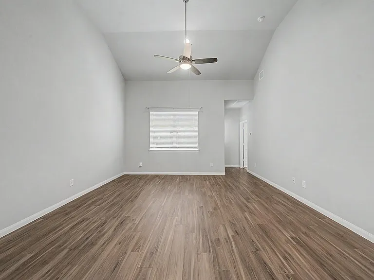 13820 Goldeye Dr — Photo 16