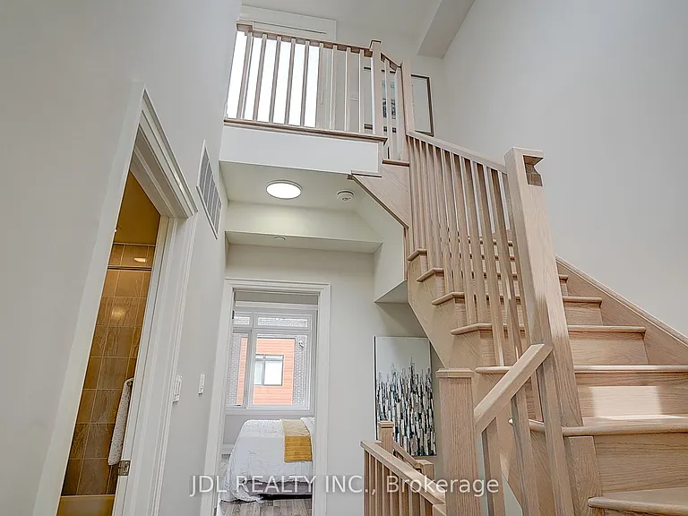 370 Red Maple Rd #D-119 — Photo 34