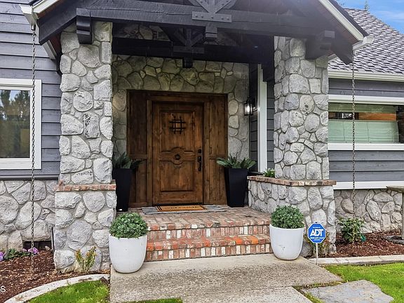 4th image of 1510 E Pebblestone Ct