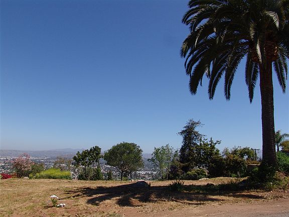 2nd image of 5027 Bluff Pl #0