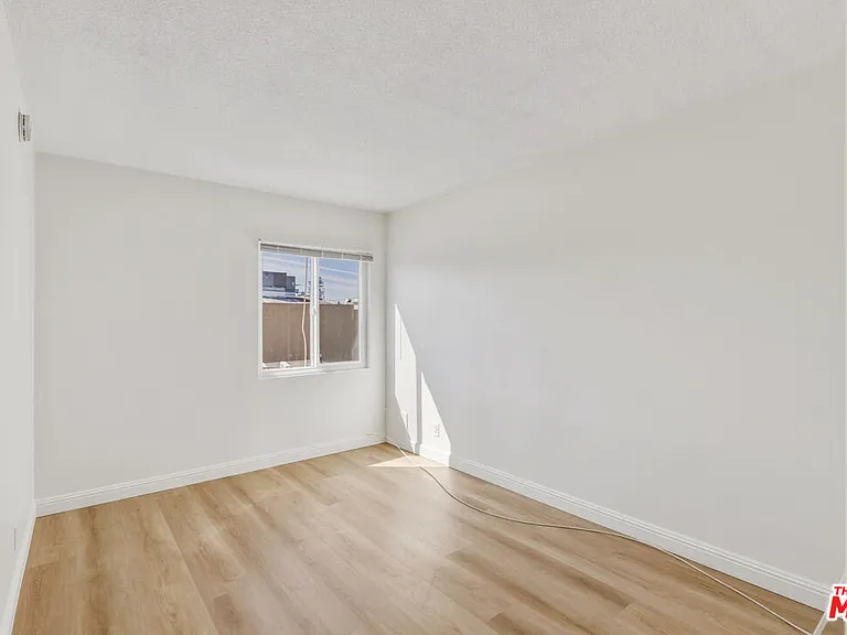 5117 Crenshaw Blvd #7 — Photo 14