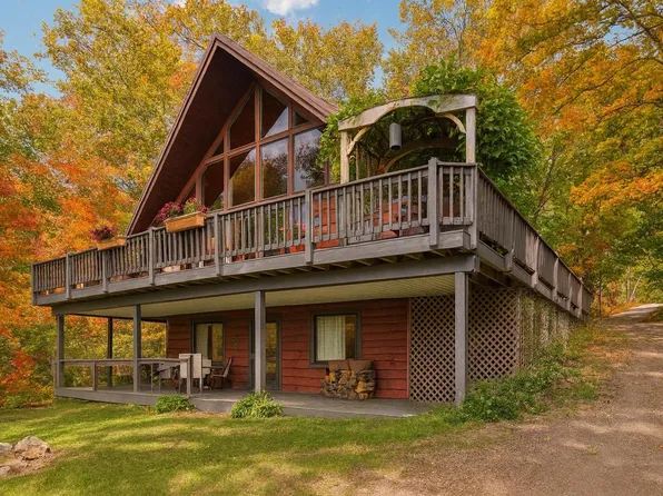 20605 Deer Island View Road, Eastman, WI 54626