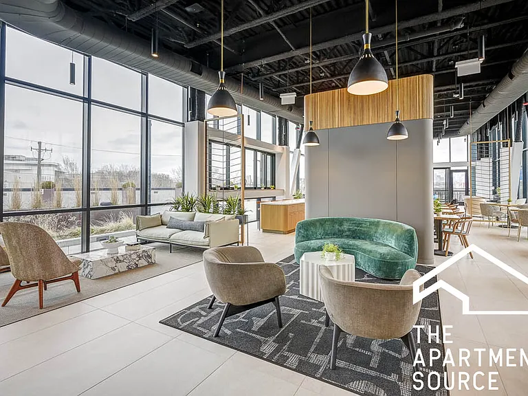 2155 N Elston Ave #2 — Photo 13