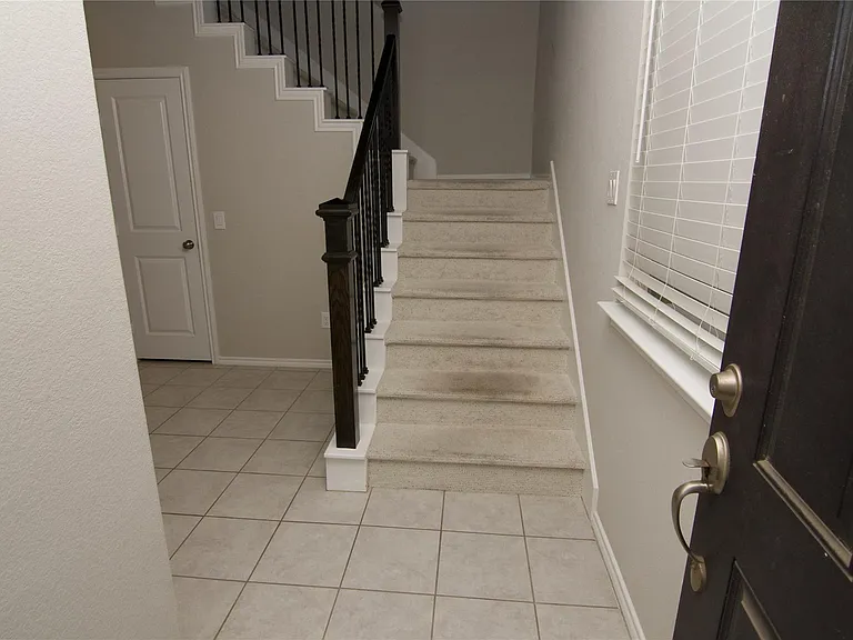 10957 Cannes Memorial Dr — Photo 2