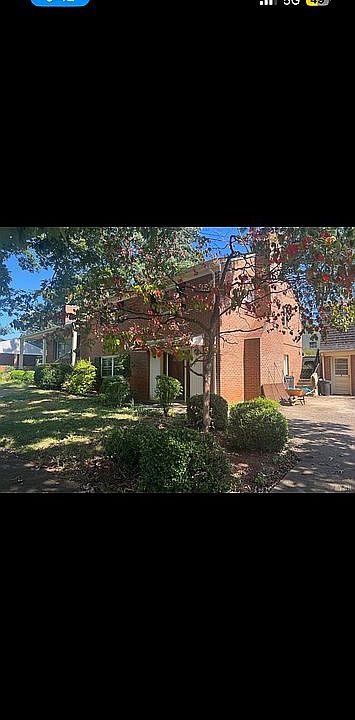 2nd image of 341 Sherbrooke Dr