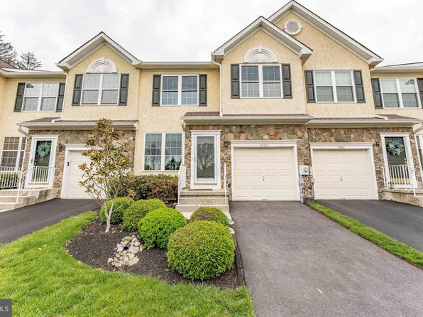 3403 Maplevale Cir, Newtown Square, PA 19073