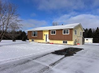 2041 N Shane Ln, Cheboygan, MI 49721