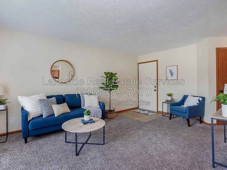 Hamilton Park Apartments — Photo 12