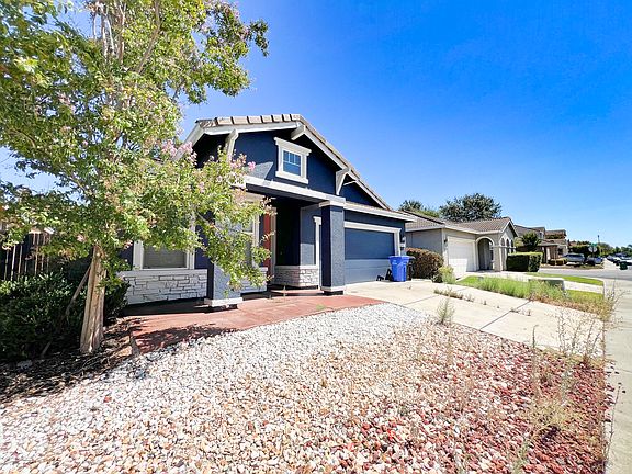3rd image of 10113 Upshaw Way