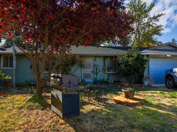 1601 Tamara Cir, Grants Pass, OR 97526
