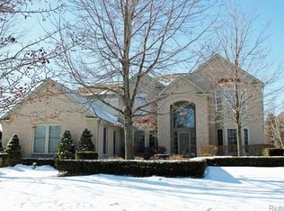 44494 White Pine Cir E, Northville, MI 48168