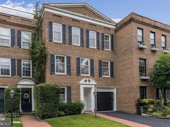 2909 Garfield St NW, Washington, DC 20008