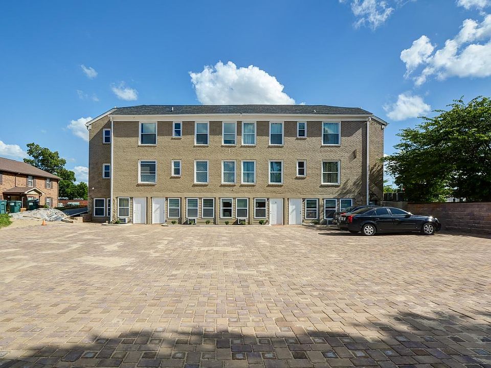 2nd image of 611 Madison St APT 12