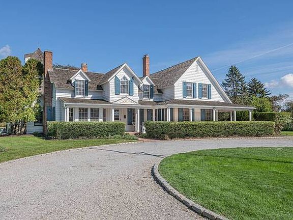4th image of 15 Sunswyck Ln