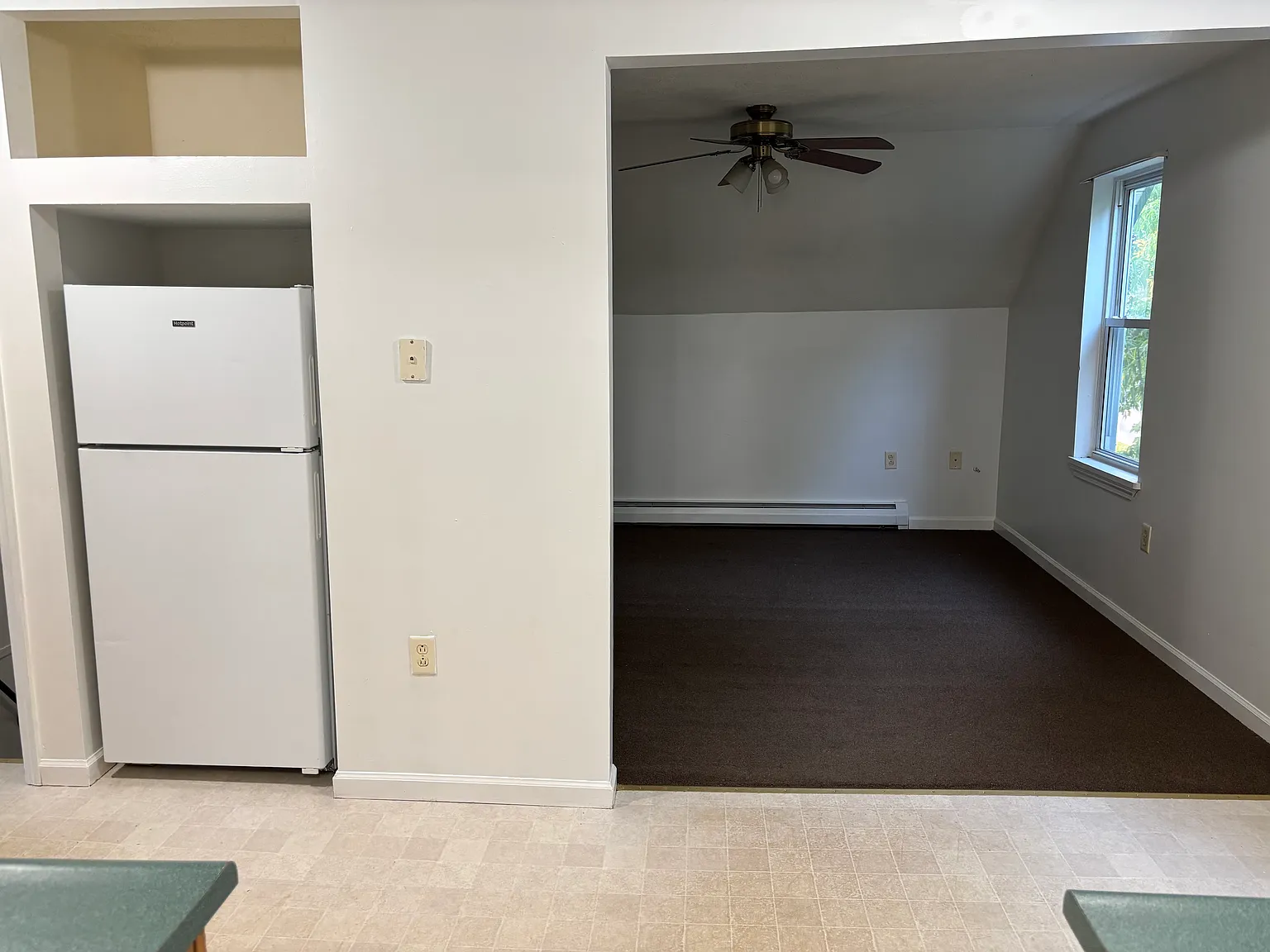 53 N Elm St — Photo 2