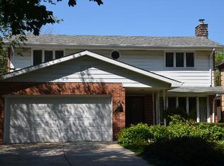 120 Elmore St, Park Ridge, IL 60068