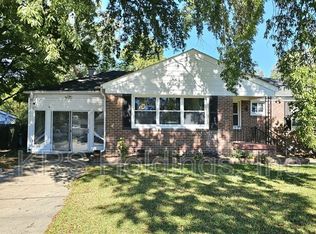 4 Rhonda Cir, Hampton, VA 23669