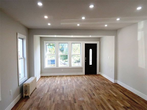 4th image of 21419 104th Ave